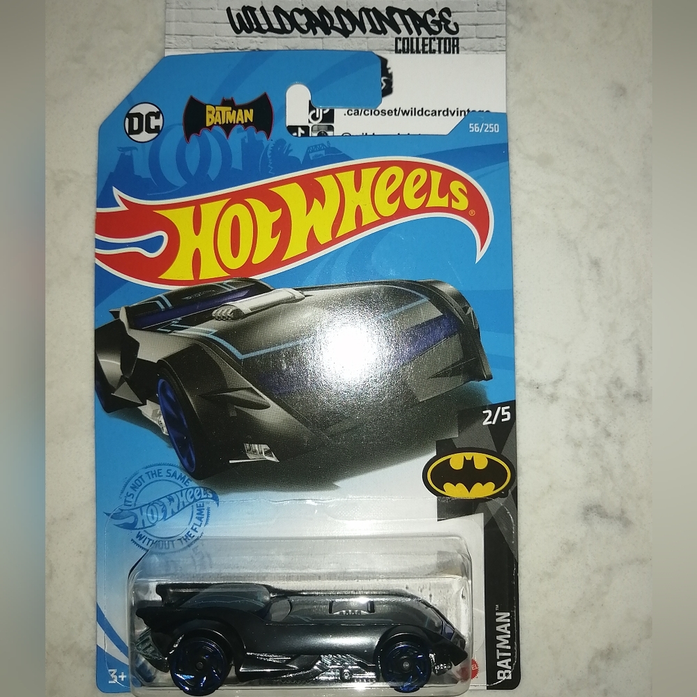 The Batman Batmobile Hot Wheels (2021)